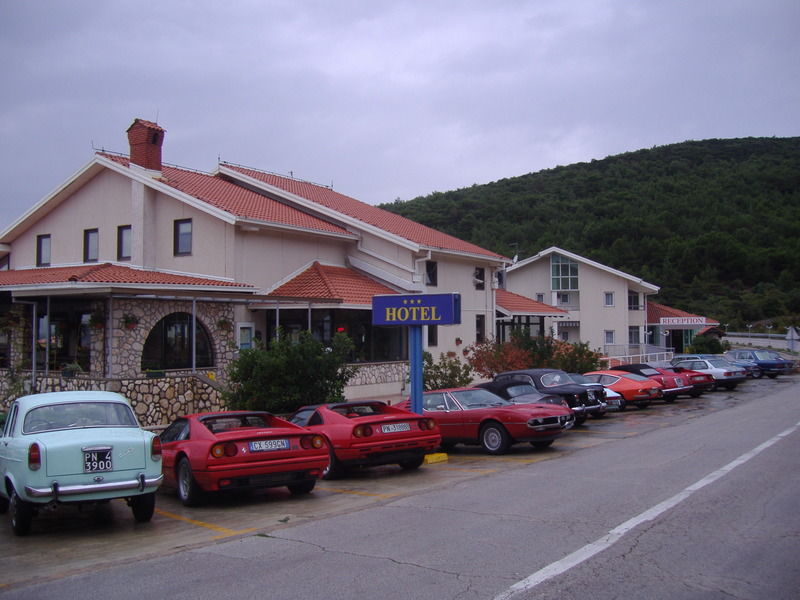 Hotel Zlatni Lav Martinšćica 외부 사진